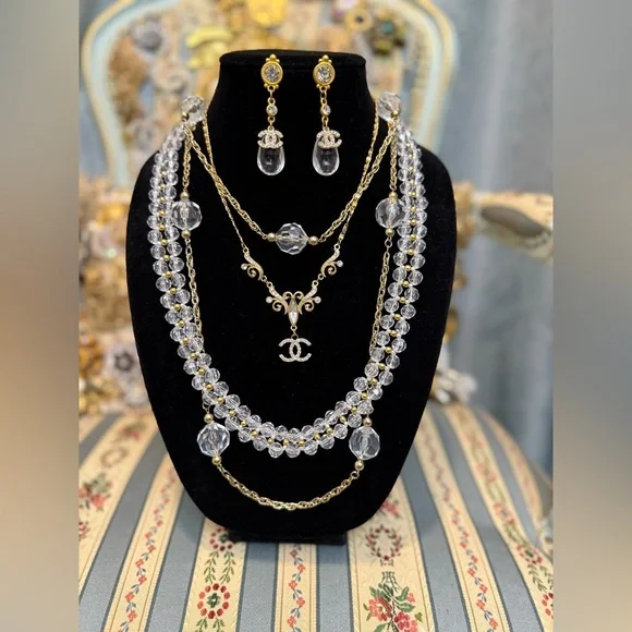 Gold and Blue Crystal Jewelry Set - Picture 8 of 9